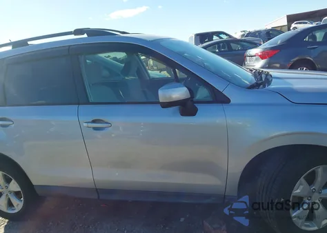 2015 Subaru Forester 2.5I Premium z USA, uszkodzony, nr VIN JF2SJADC1FH827078